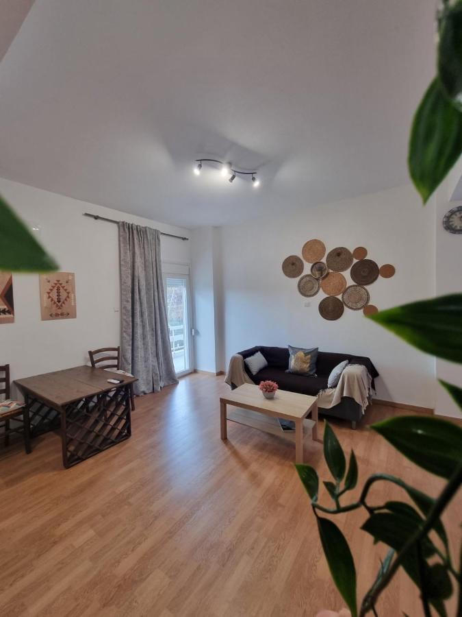 Pine Tree Apartment Ártemida Kültér fotó